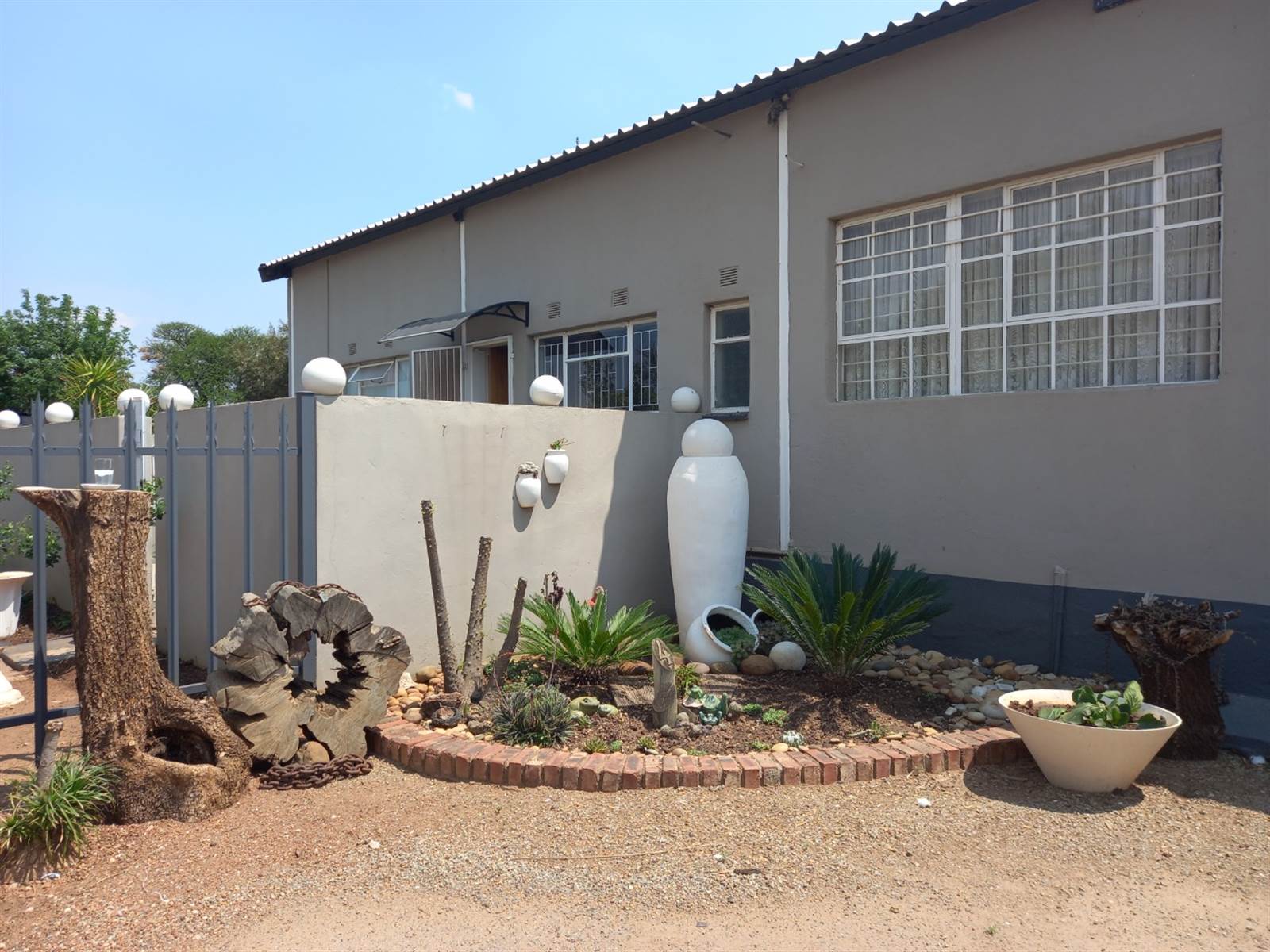 5 Bed House in Ventersdorp photo number 11