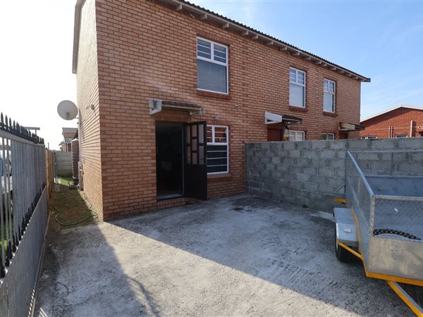 2 Bedroom House 2 Bedroom House