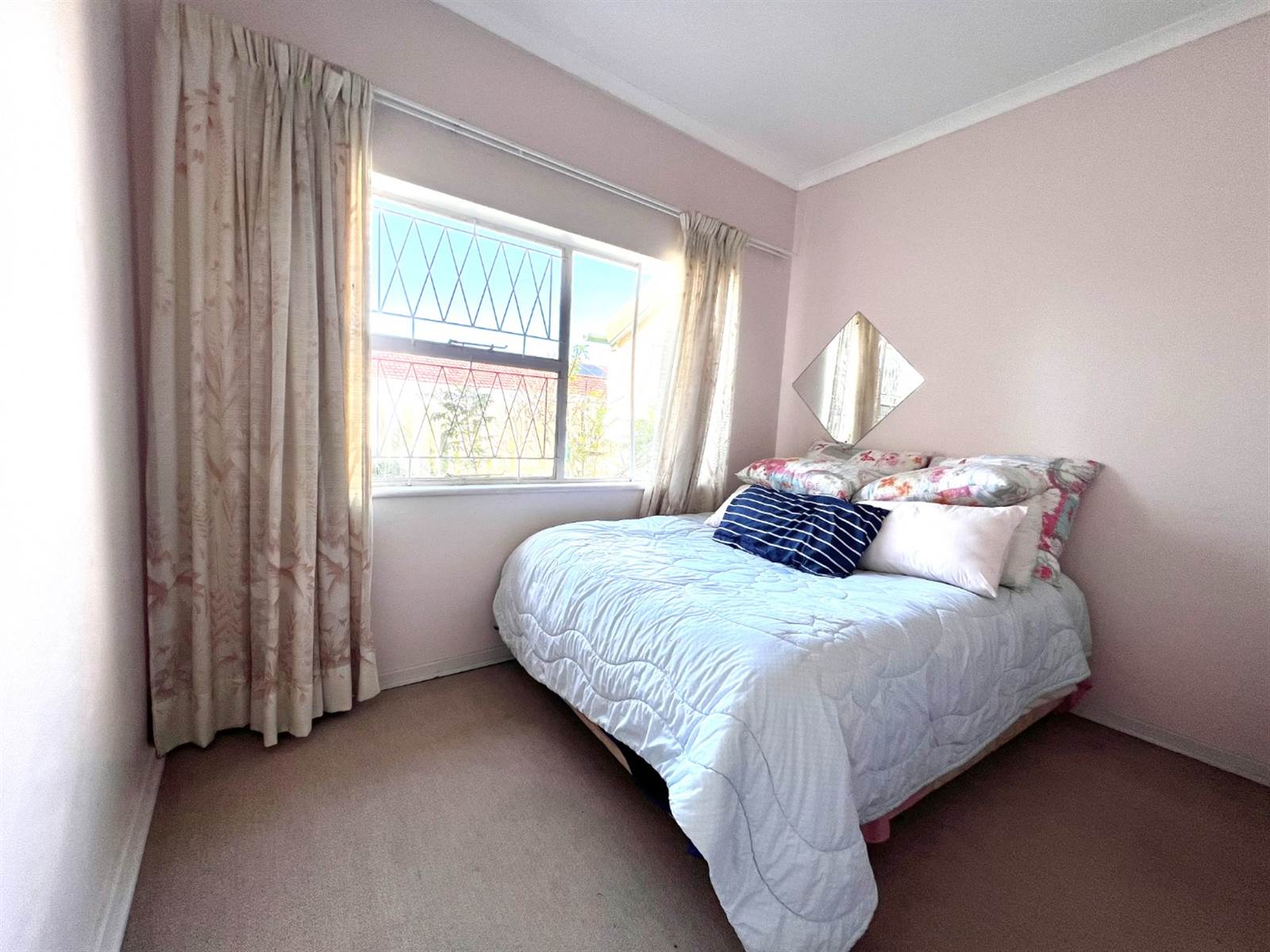 3 Bed House in Bluewater Bay photo number 25