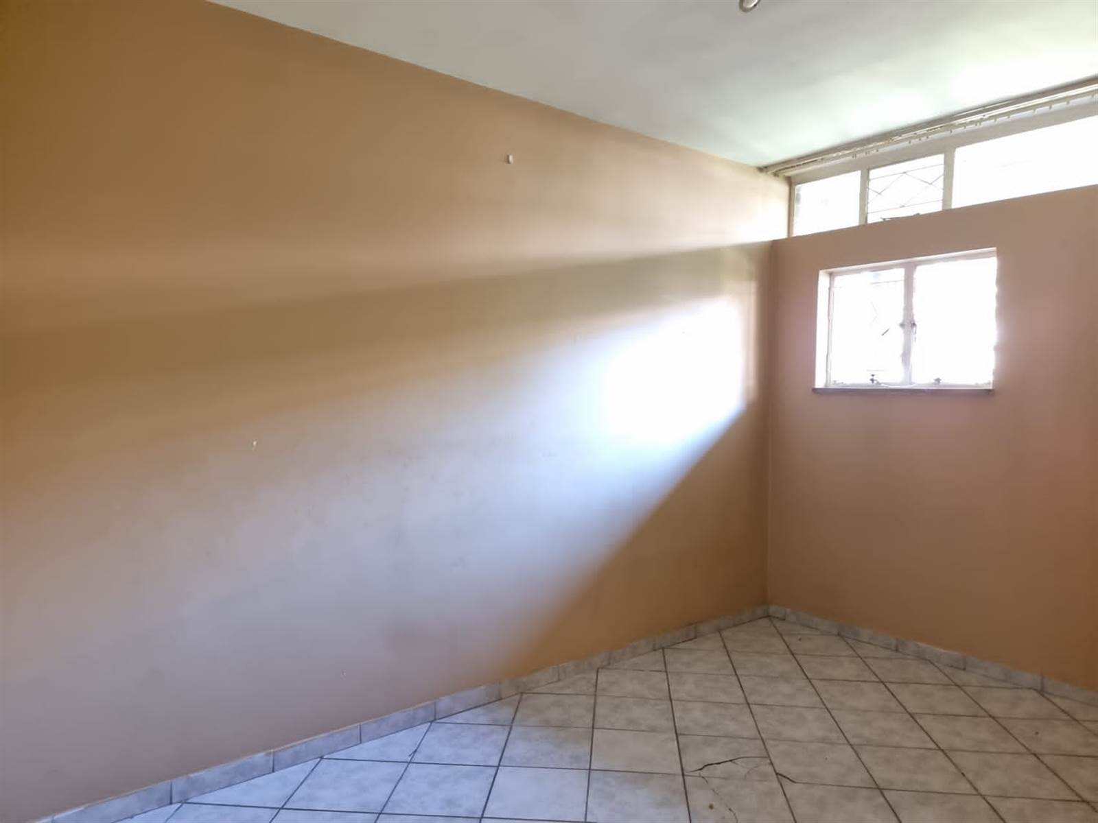 3 Bed Flat in Benoni Central photo number 10