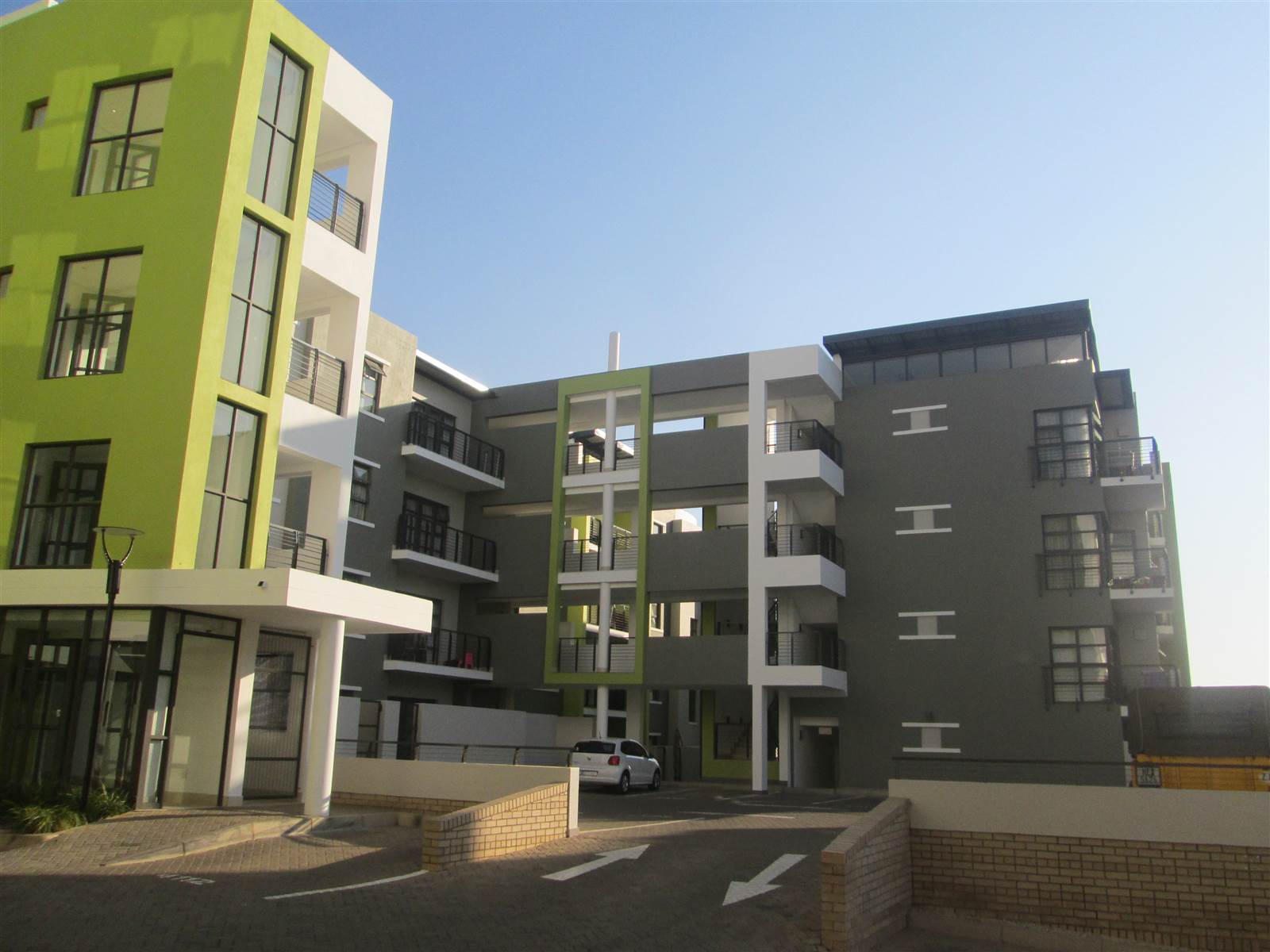 1 Bed Apartment in Rivonia photo number 25
