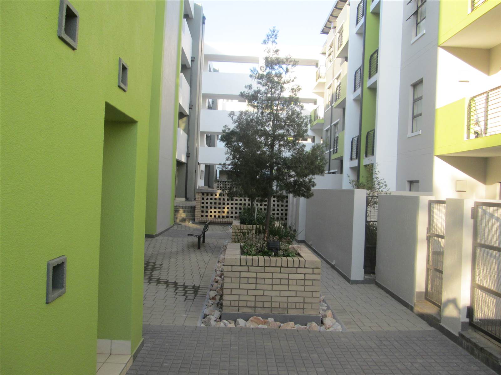 1 Bed Apartment in Rivonia photo number 28