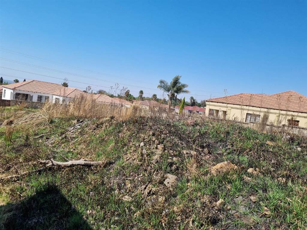 1042 m² Land available in Die Heuwel photo number 6