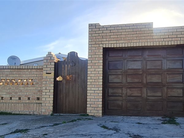 2 Bedroom House 2 Bedroom House