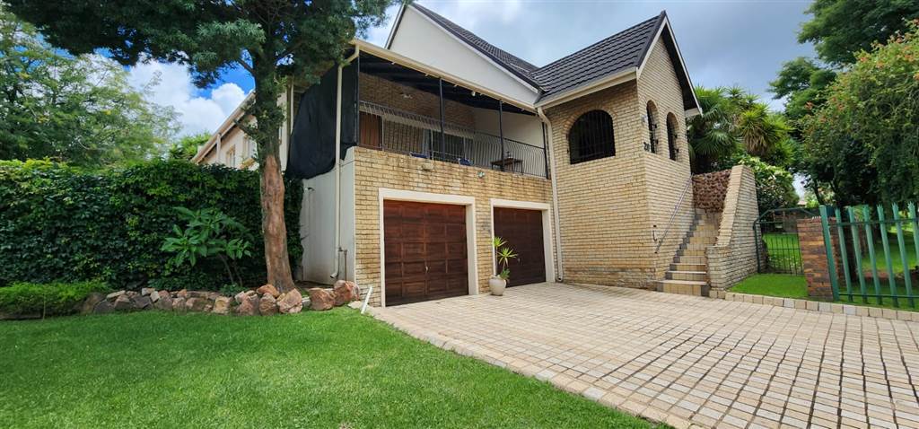 3 Bed House in Highveld Park photo number 1