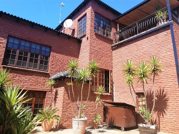 4 Bed House in Bassonia