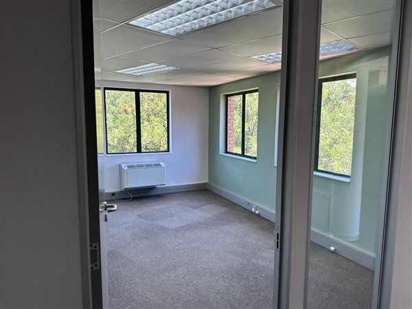 1503  m² Office Space