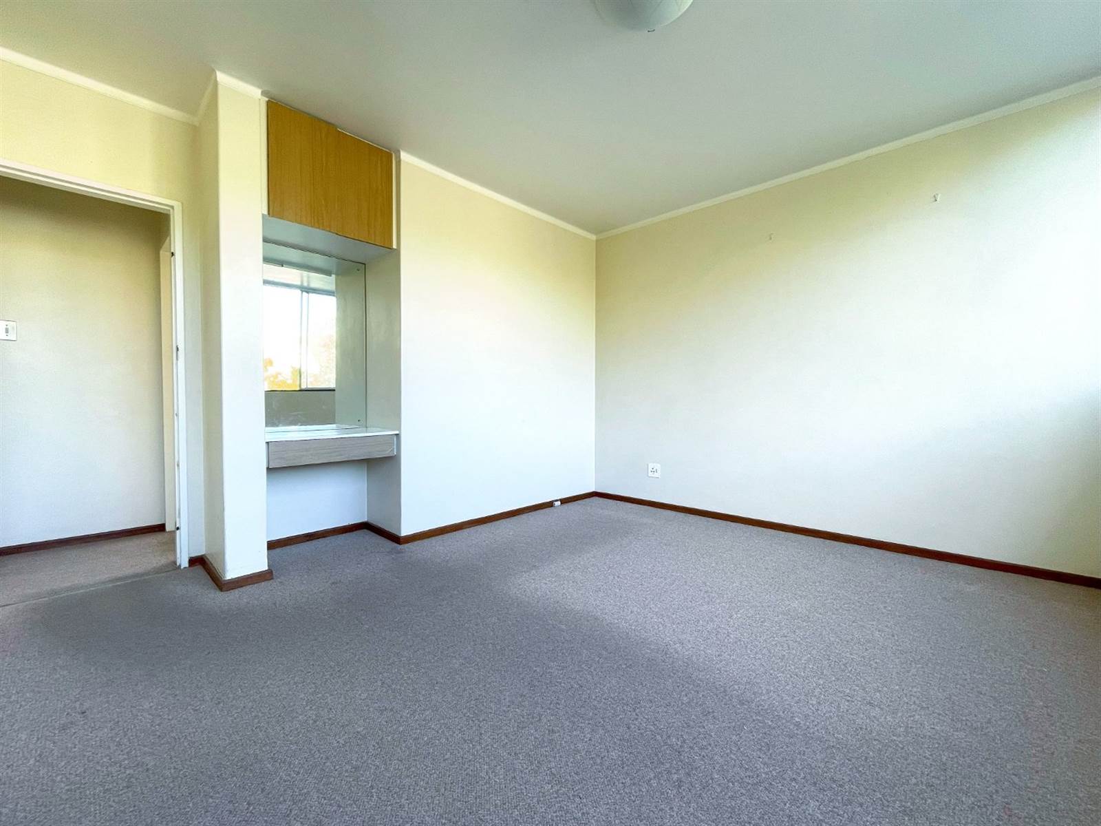 2 Bed Apartment in Claremont Upper photo number 23