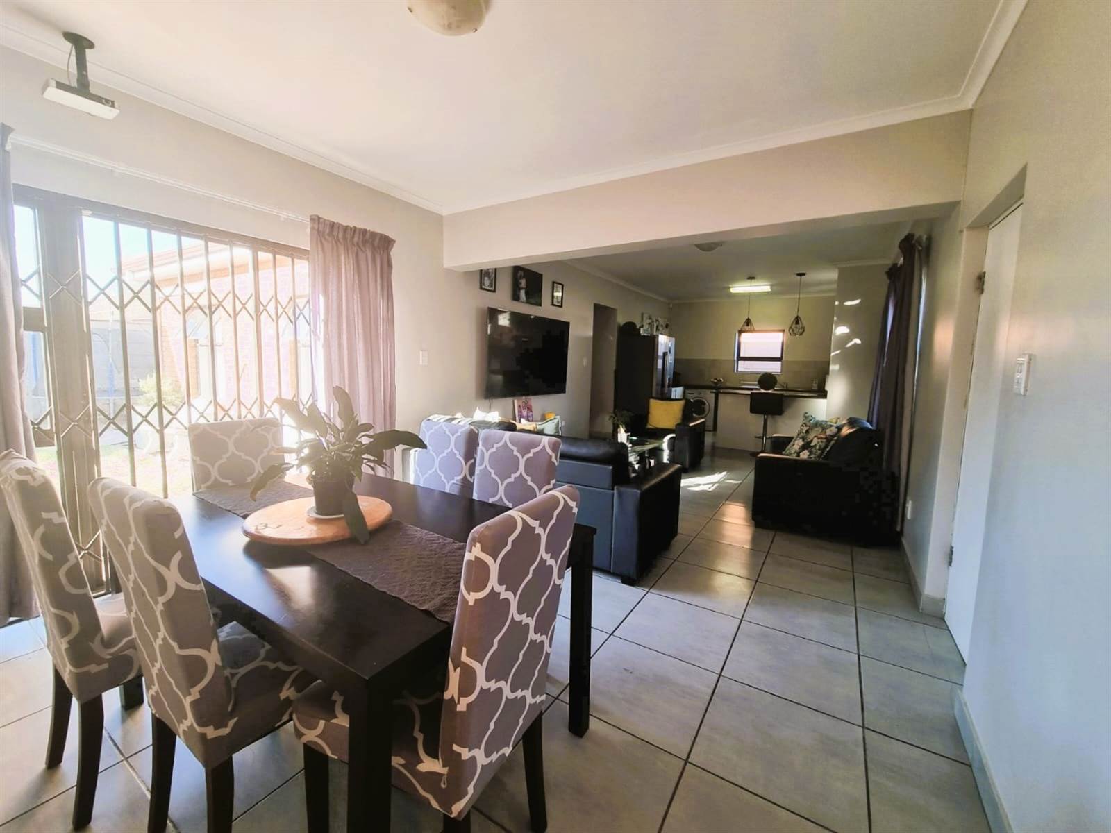 3 Bed House in Kraaifontein Central photo number 29