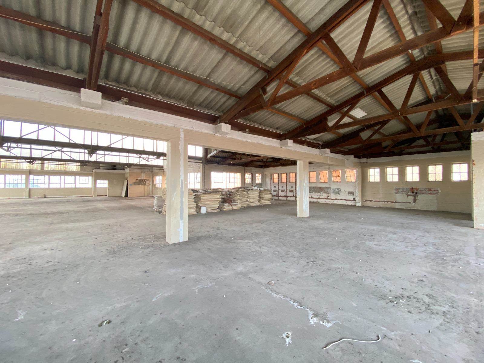 750  m² Industrial space in Maitland photo number 4