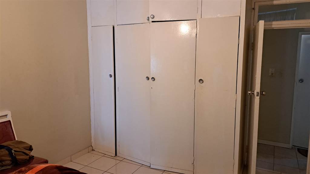 2 Bed Flat in North Beach photo number 13