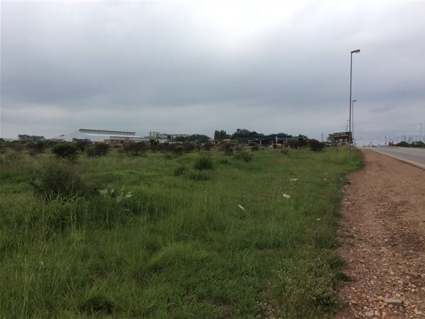 3490 m² Land available in Magna Via