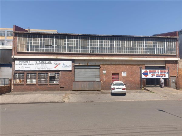 954  m² Commercial space in Newtown