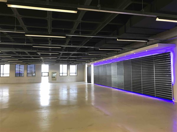 1662  m² Industrial space in Eastgate