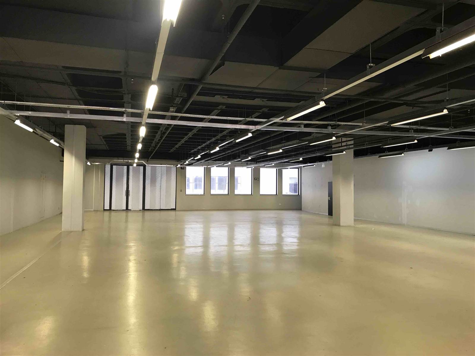 1662  m² Industrial space in Eastgate photo number 11