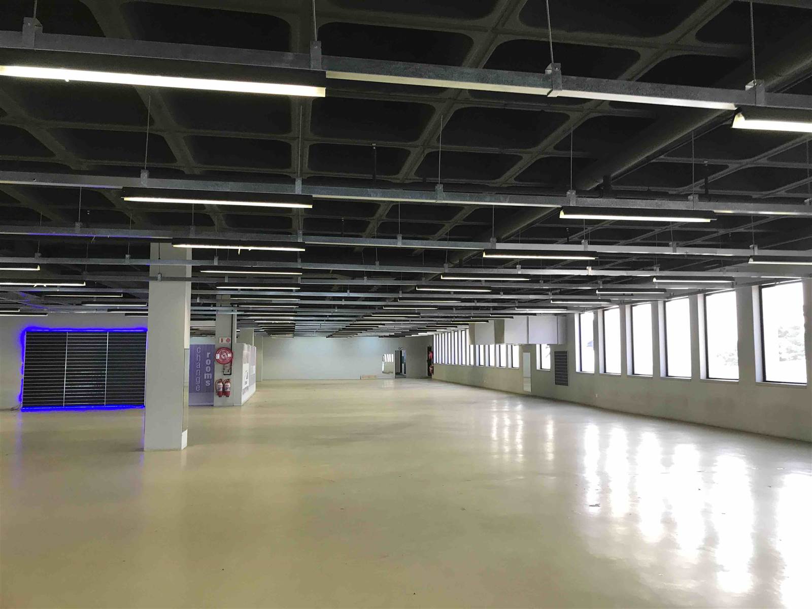 1662  m² Industrial space in Eastgate photo number 5