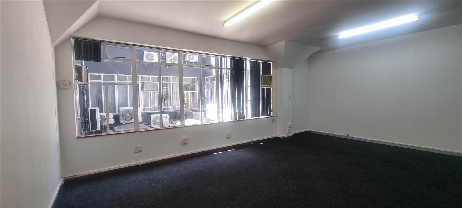 149  m² Commercial space in Greyville photo number 1
