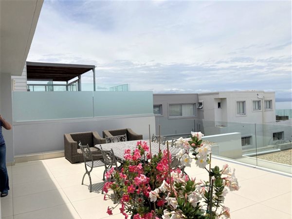 4 Bed Apartment in Plettenberg Bay