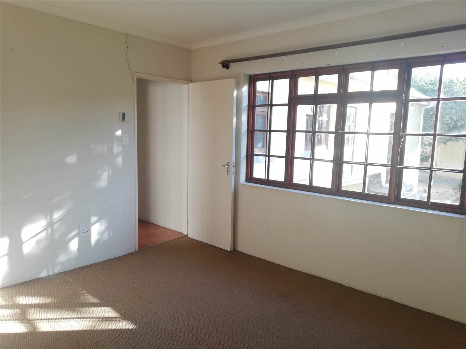 3 Bed House in Villiersdorp photo number 13