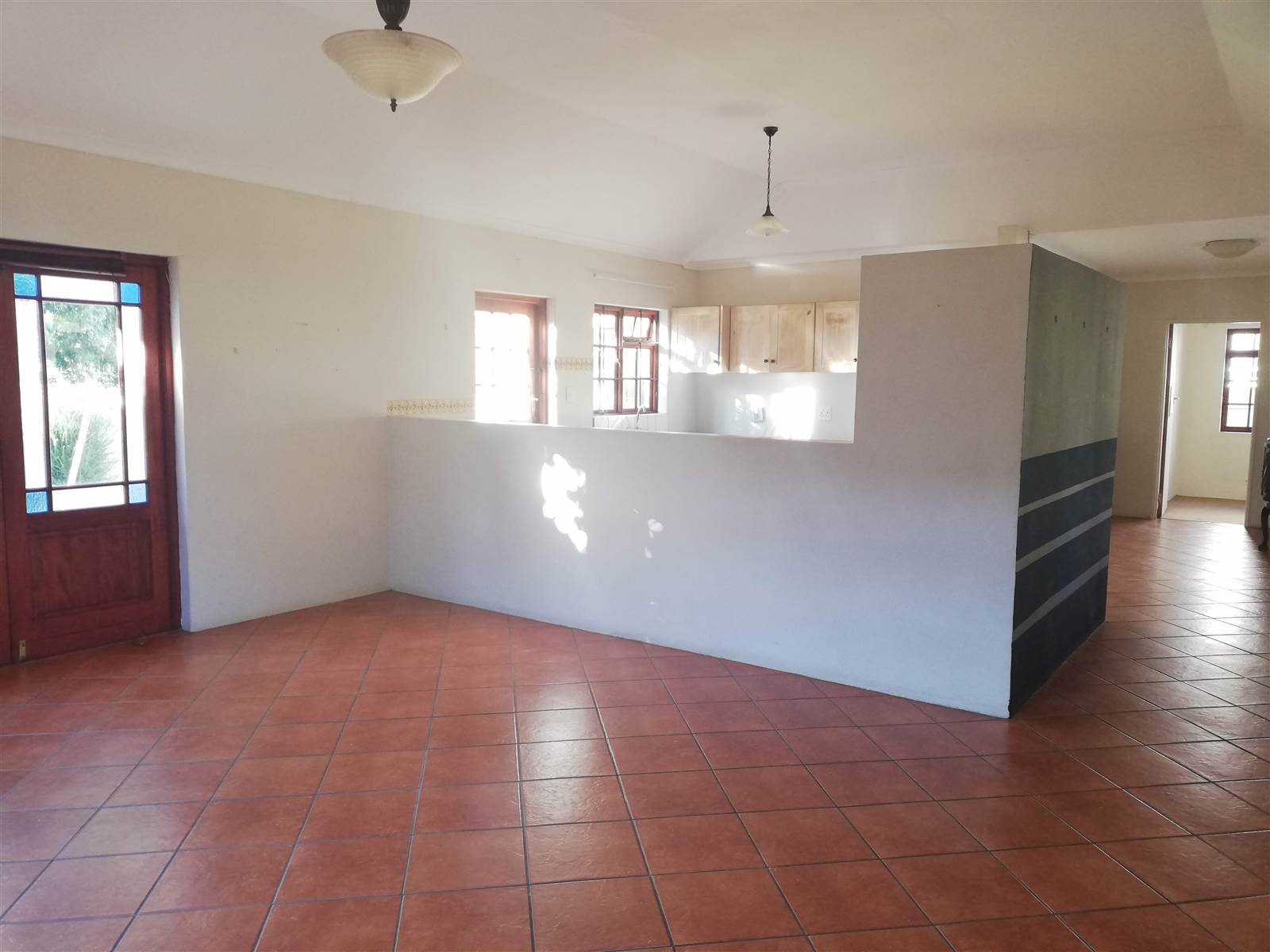 3 Bed House in Villiersdorp photo number 8