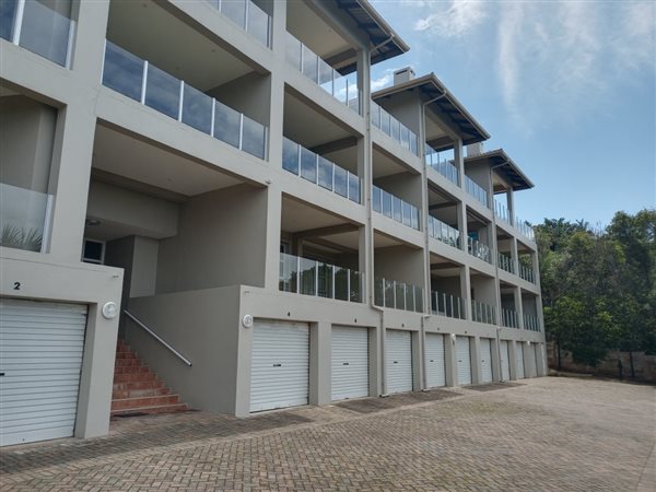 3 Bed Apartment in Southbroom