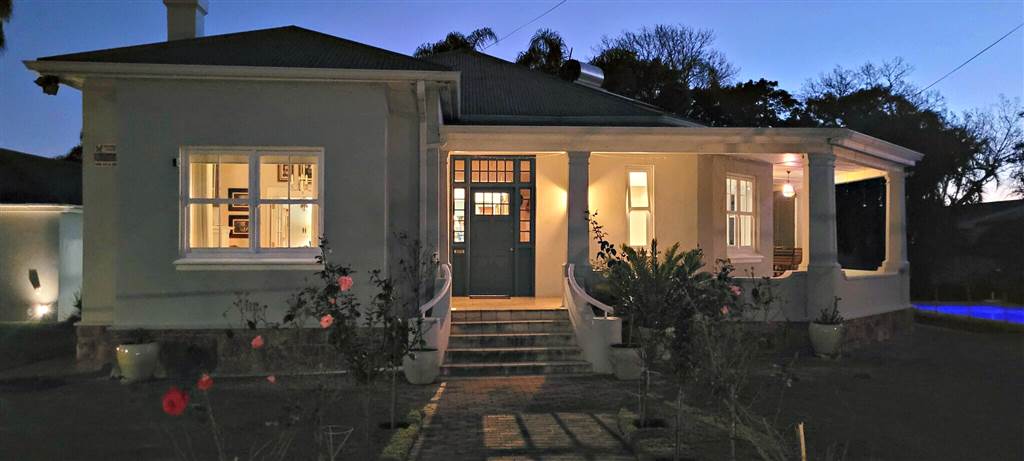 4 Bed House in Swellendam photo number 2