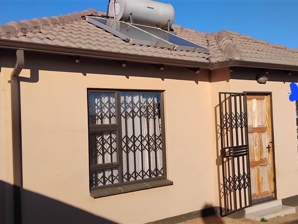 2 Bedroom House 2 Bedroom House