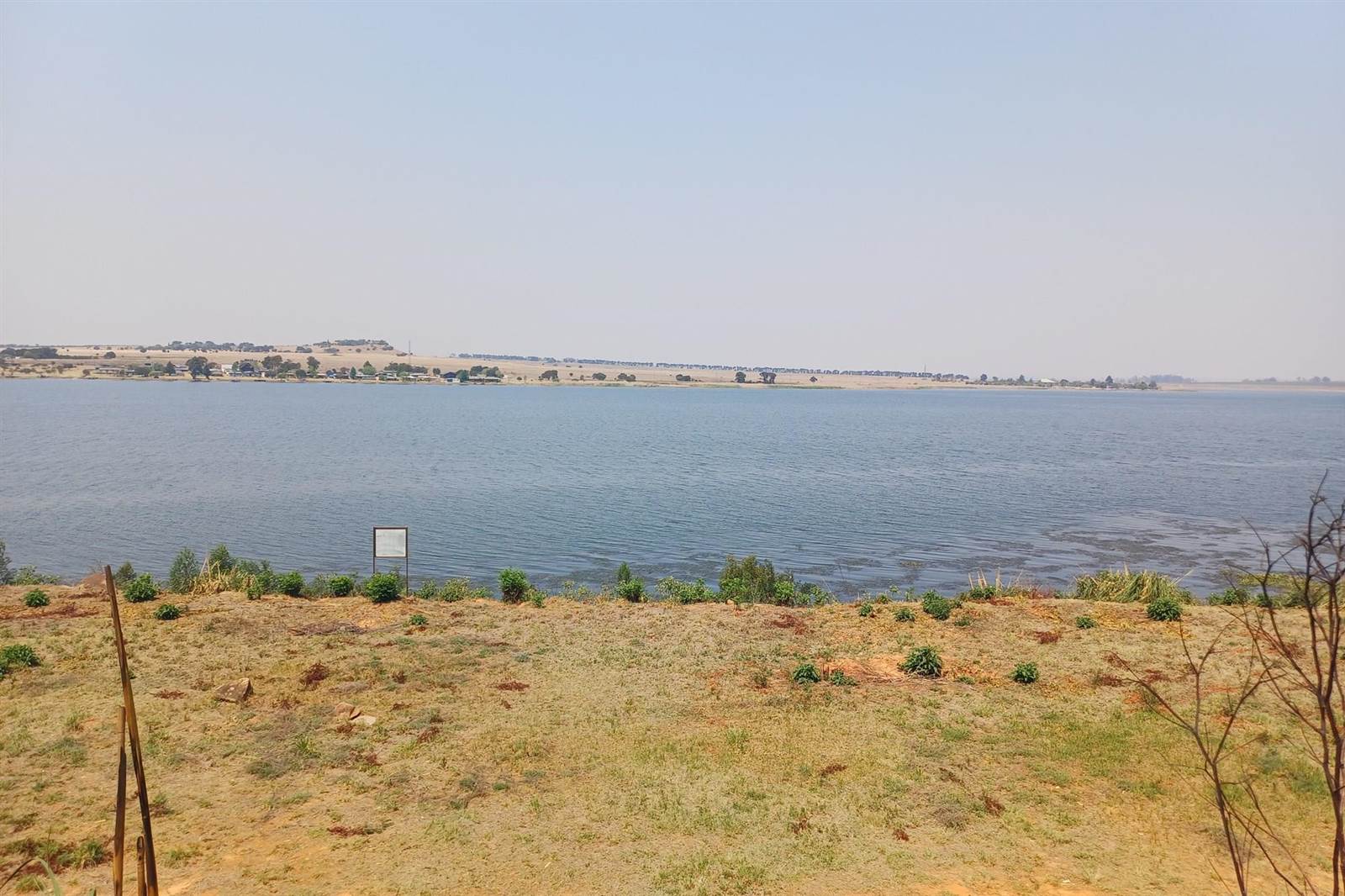 772 m² Land available in Kungwini Country Estate photo number 1