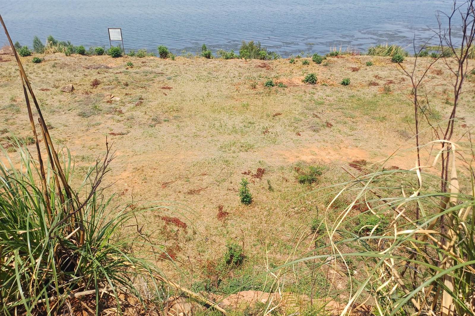 772 m² Land available in Kungwini Country Estate photo number 2