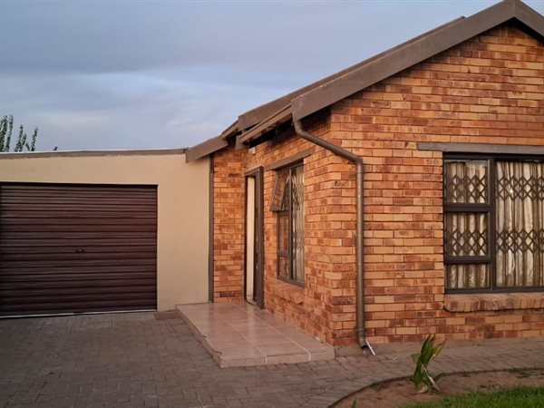 3 Bedroom House 3 Bedroom House