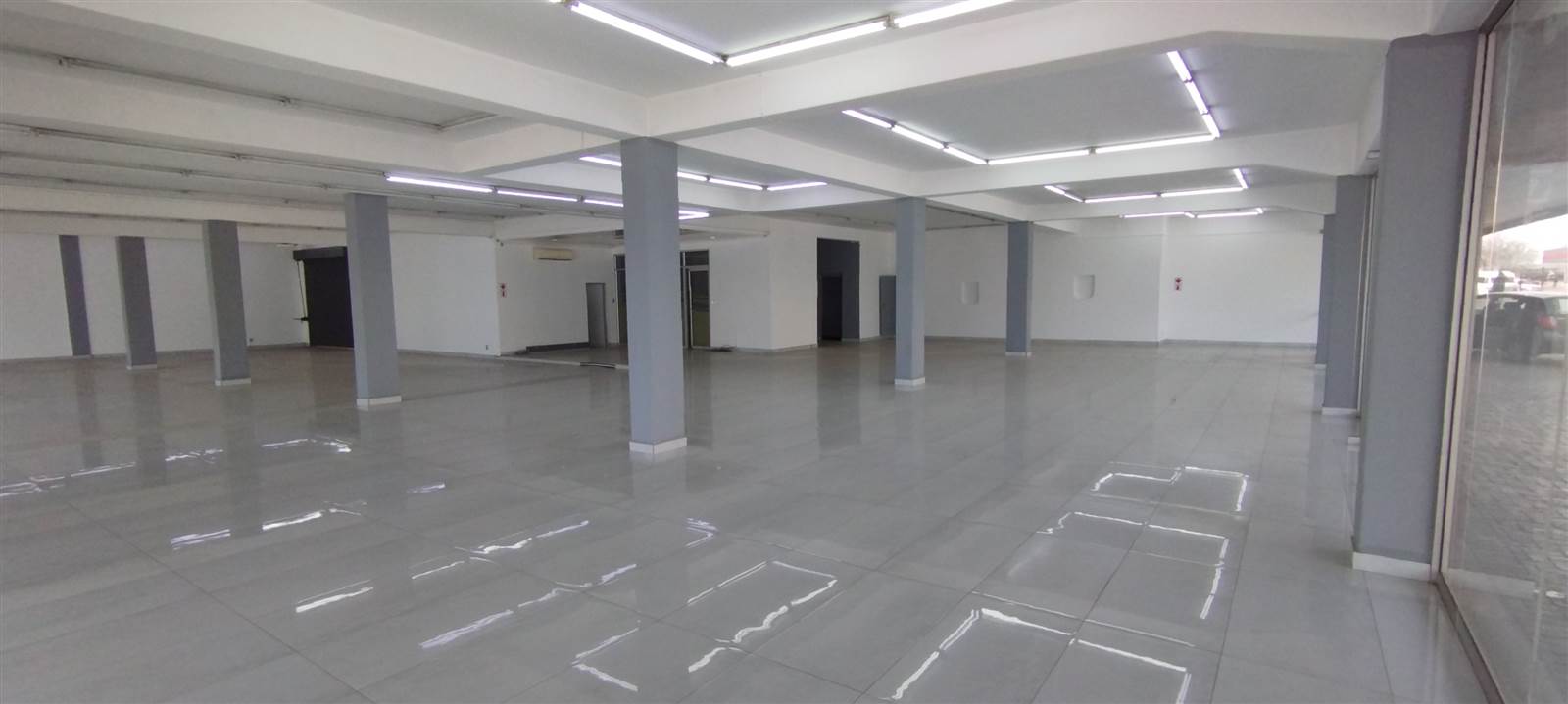 650  m² Retail Space in Vereeniging Central photo number 11