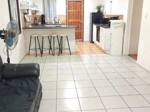 2 Bedroom House 2 Bedroom House