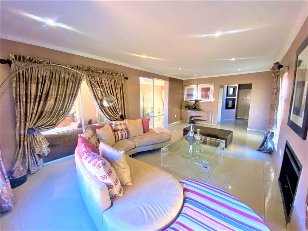 4 Bed House for sale in Savannah Hills T4272264 Private Property