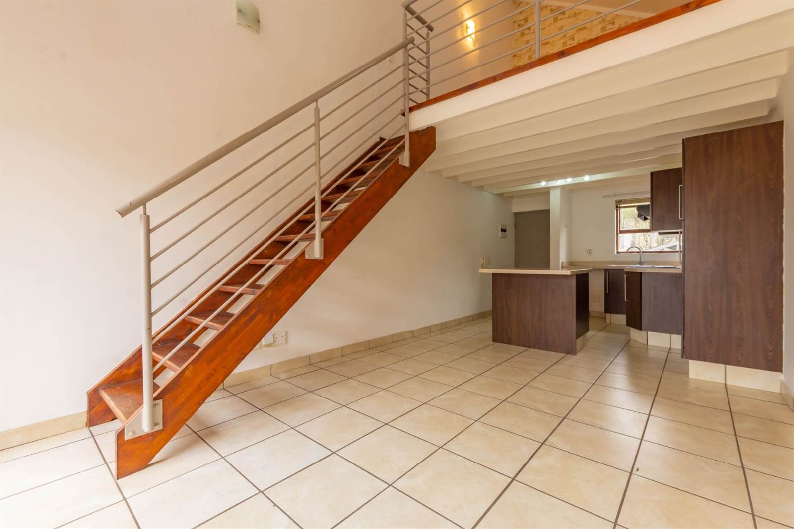2 Bed Apartment in Witkoppen photo number 6