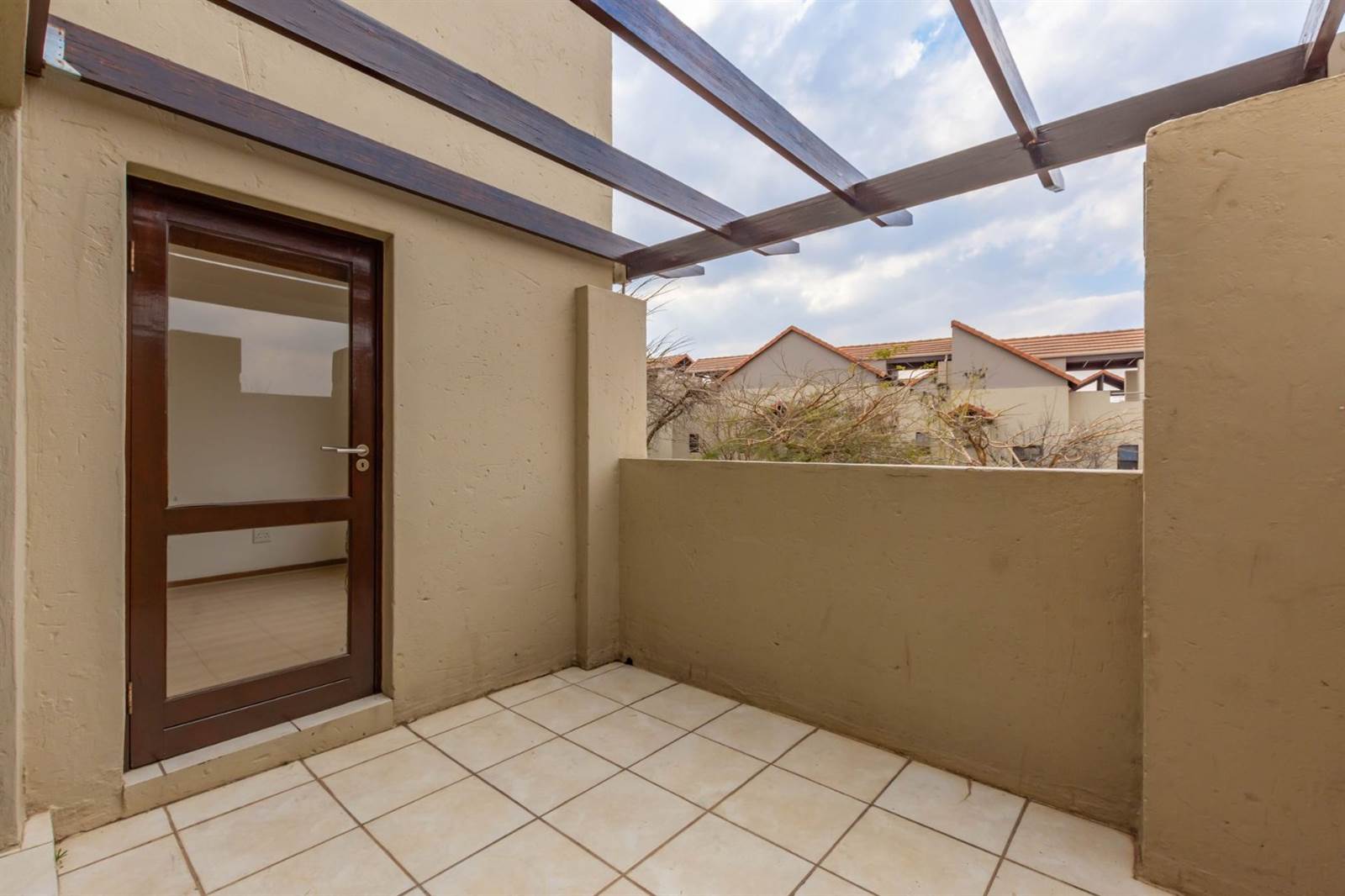 2 Bed Apartment in Witkoppen photo number 22