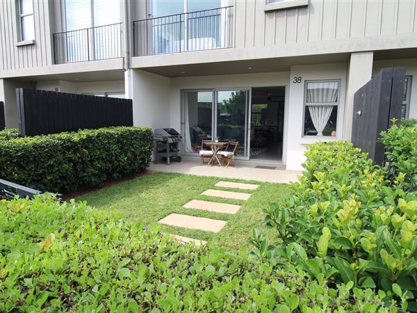 3 Bedroom Townhouse 3 Bedroom Townhouse