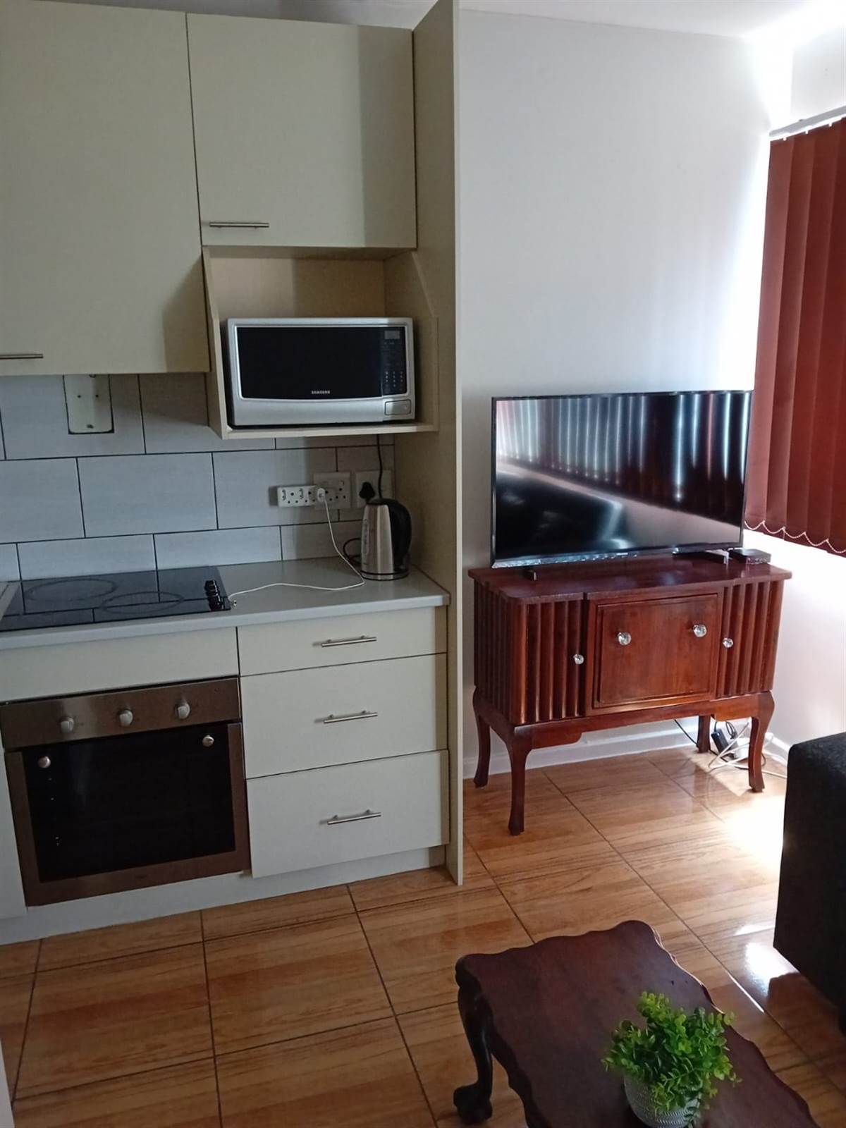 1 Bed Apartment in Parow East photo number 5