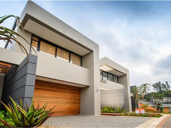 3 Bedroom Townhouse 3 Bedroom Townhouse