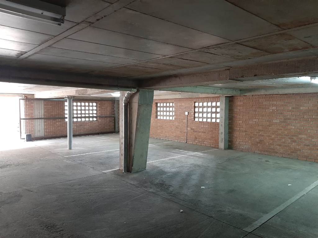 700  m² Commercial space in Polokwane Central photo number 13
