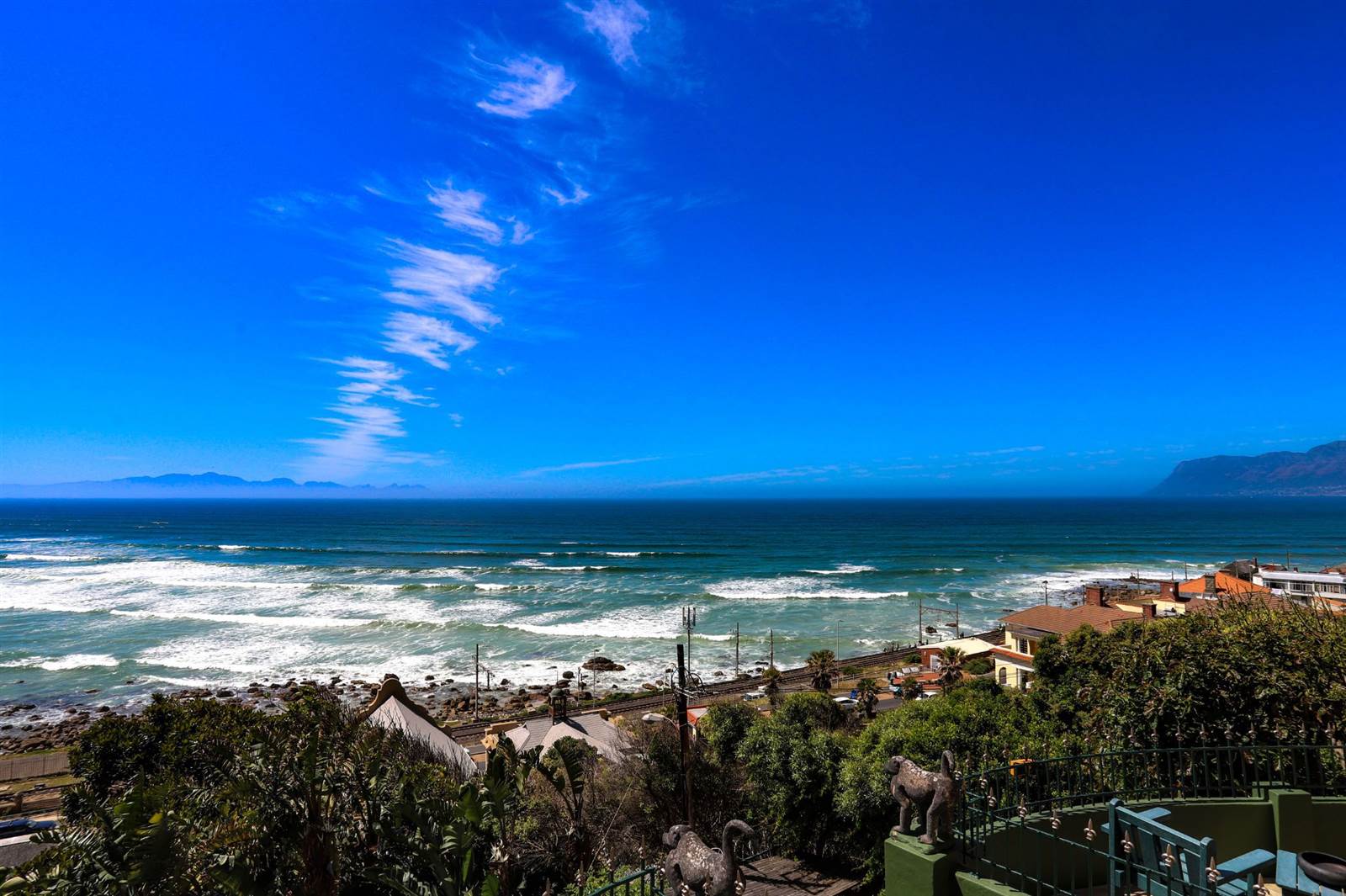 2 Bed House in Muizenberg photo number 29