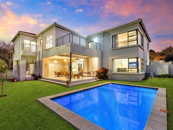 4 Bedroom House 4 Bedroom House