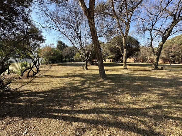 3218 m² Land available in Bryanston