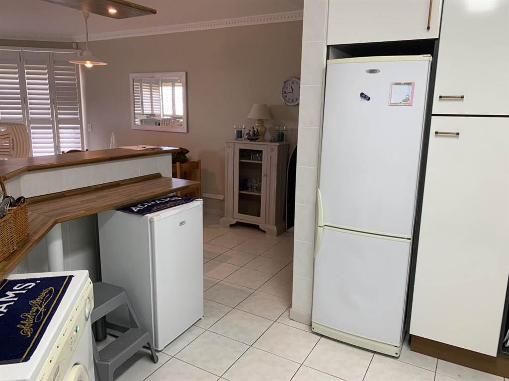 3 Bed Apartment in Plettenberg Bay photo number 8