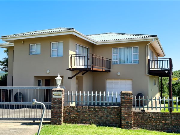 4 Bedroom House 4 Bedroom House