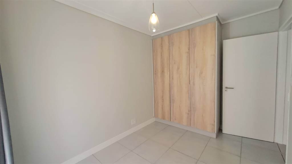3 Bed Apartment in Mooikloof Glen photo number 11