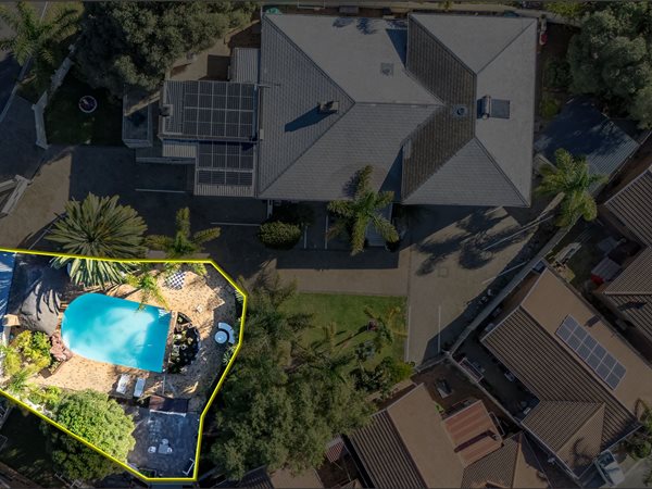 428 m² Land
