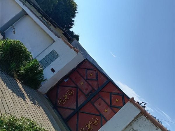 4 Bedroom House 4 Bedroom House