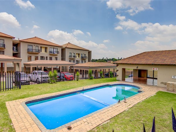 2 Bedroom Townhouse 2 Bedroom Townhouse