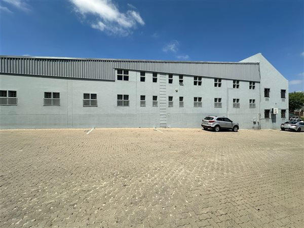 1062  m² Industrial space