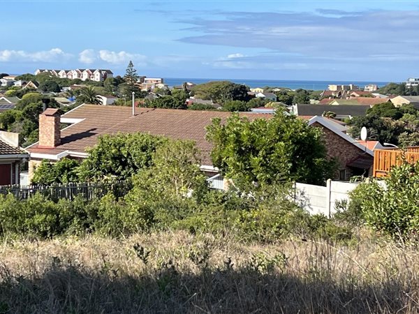 643 m² Land available in Aston Bay